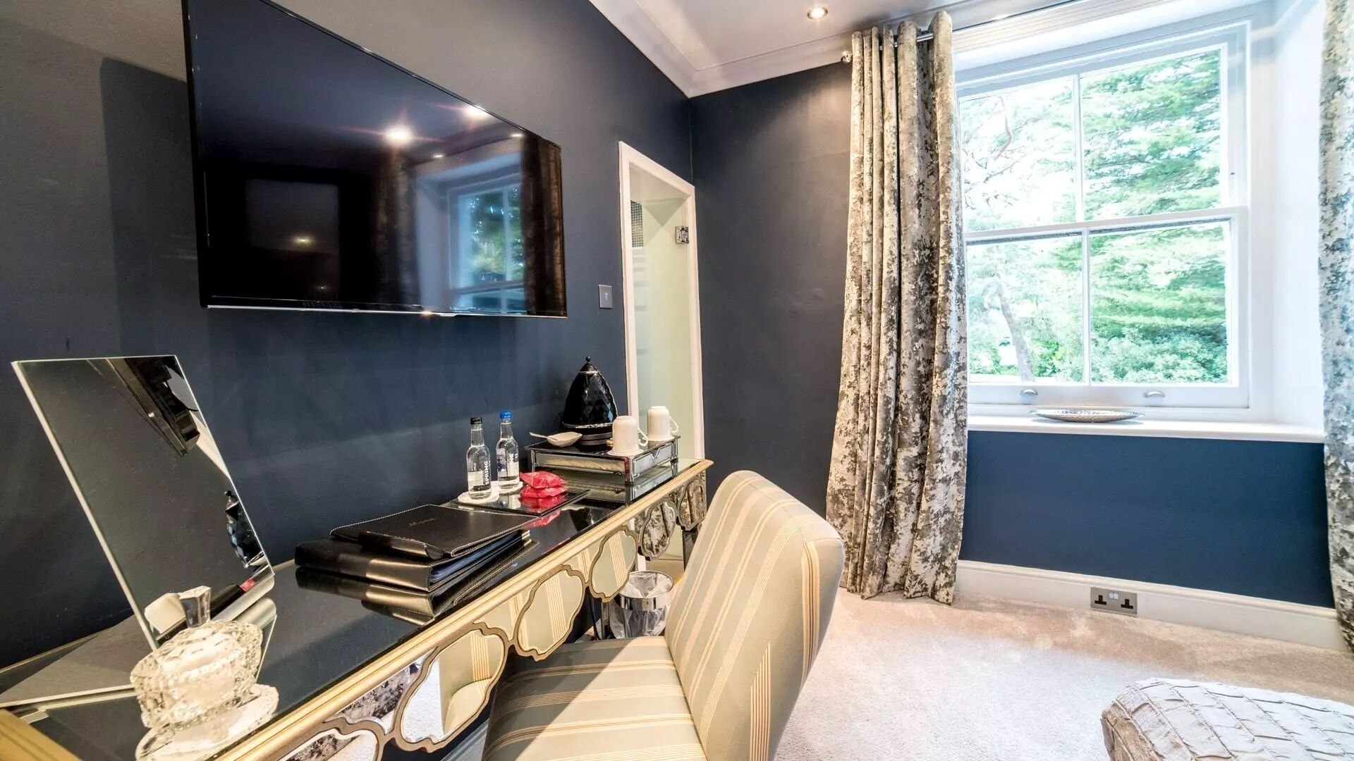 deluxe double room | egyptian cotton sheets, premium bedding, tempur-pedic beds, in-room safe