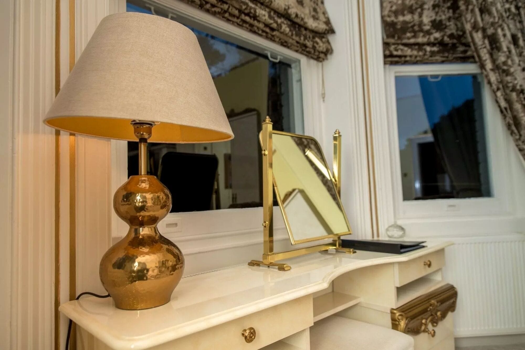 executive double room | egyptian cotton sheets, premium bedding, tempur-pedic beds, in-room safe