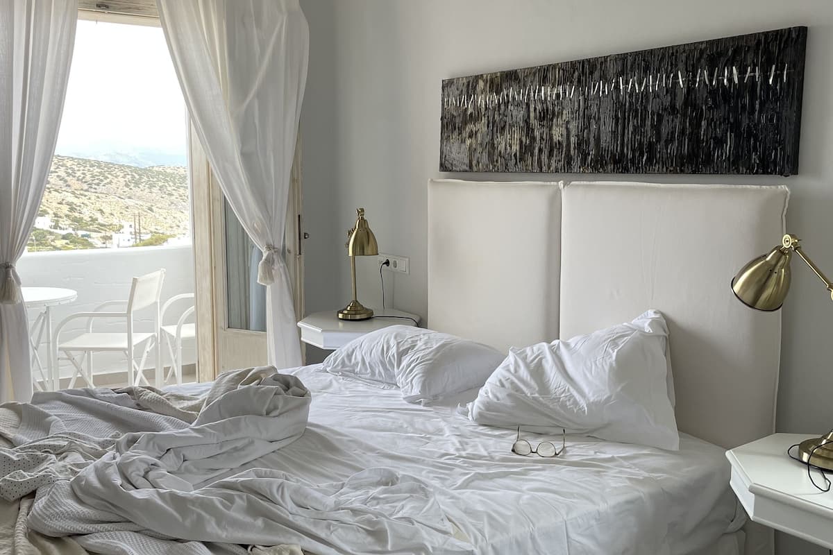 Premium bedding, in-room safe, soundproofing, iron/ironing board