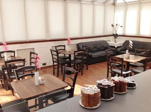 Meeting facility - London Continental Hotel (London)