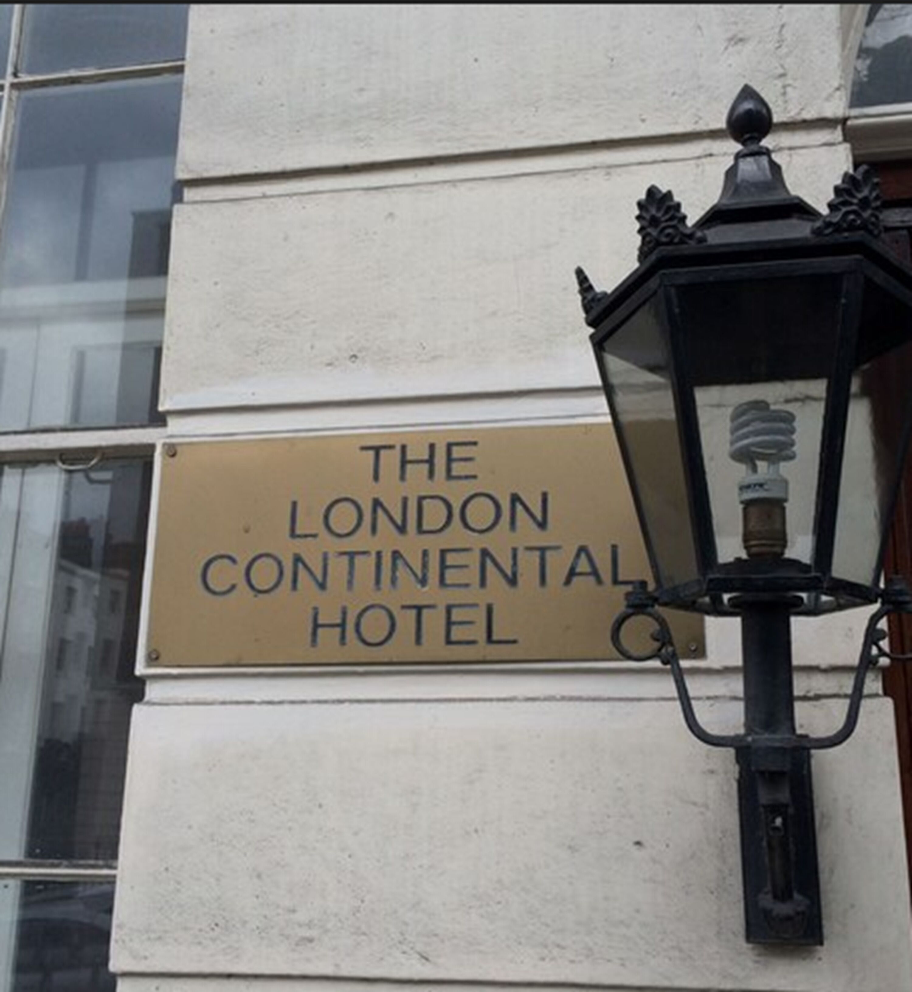 Photo - London Continental Hotel