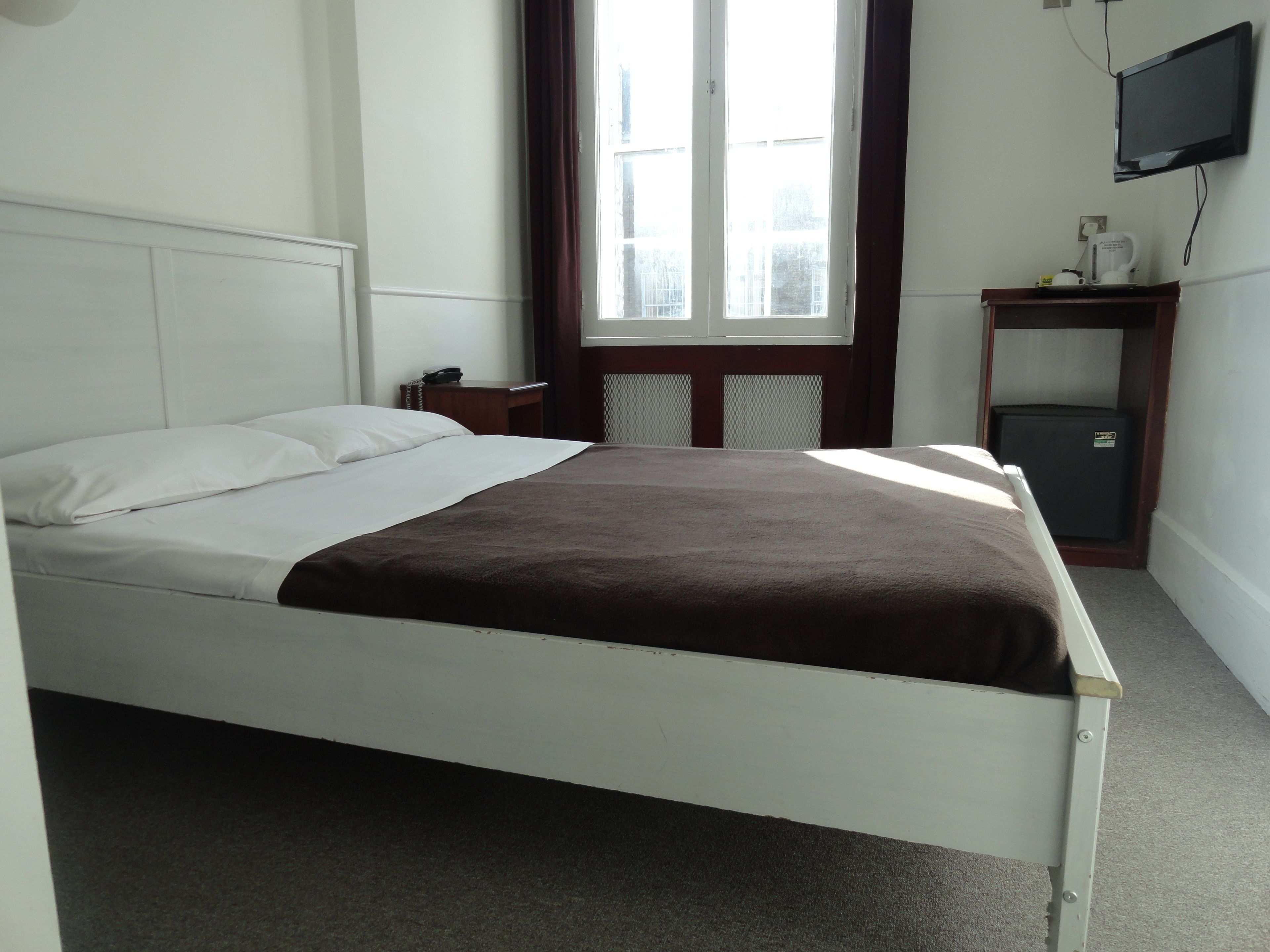 Photo - London Continental Hotel