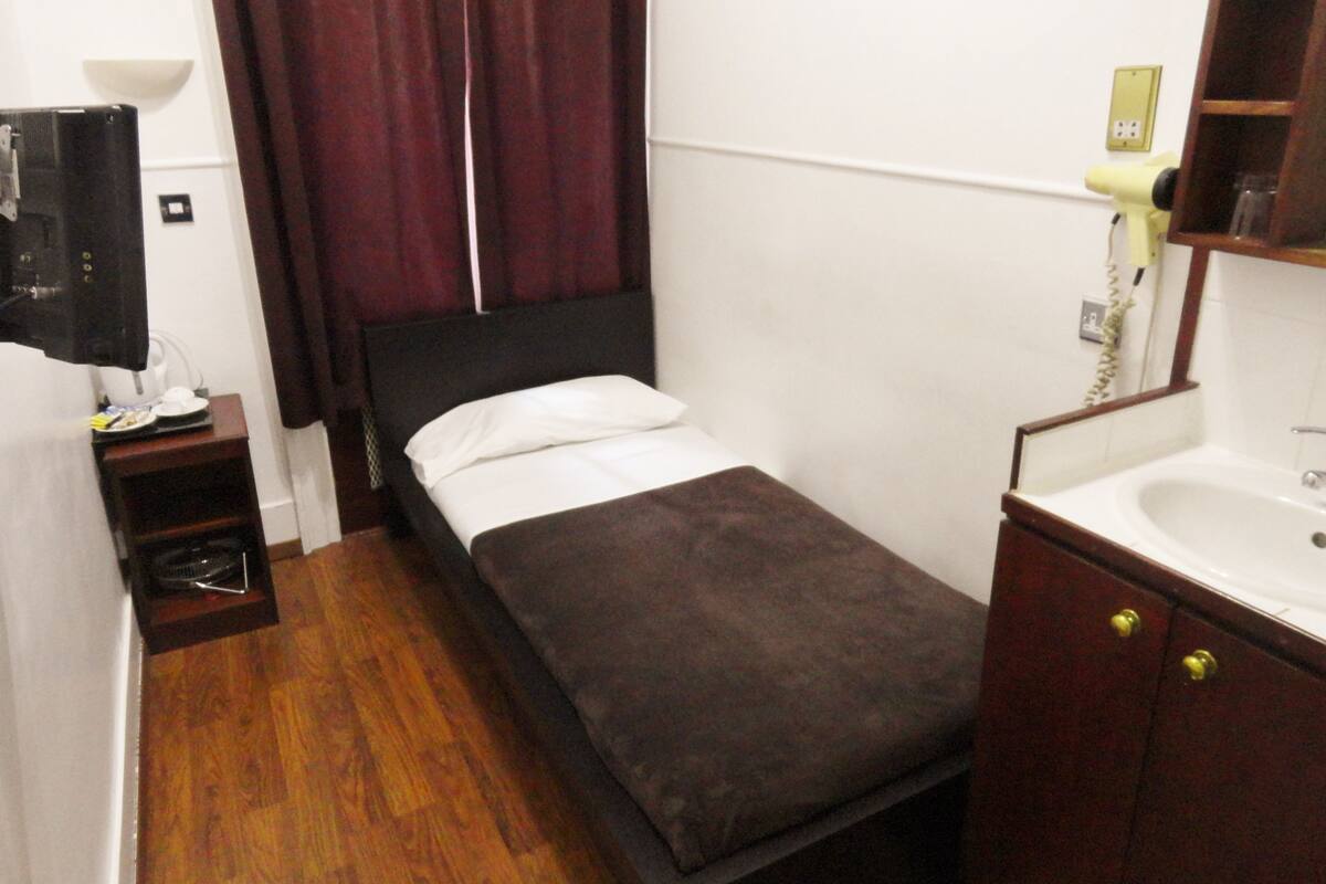 Basic Single Room, 1 Single Bed