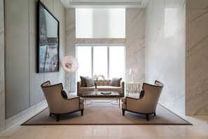 Lobby sitting area - SOHO Residences Champagne (Ottawa)