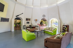 Pintu masuk interior