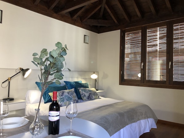 Panoramic Apartment | Living room | Smart TV