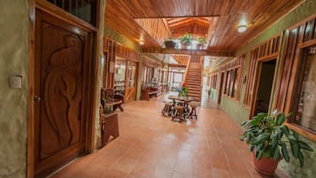 Bar en el lobby