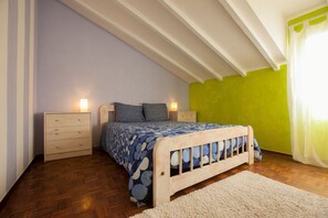 Dobbeltrom, privat bad | Blendingsgardiner, barnesenger og ekstrasenger (mot et tillegg)