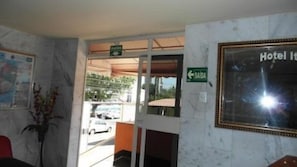 Interior entrance - Hotel Itaipu (Goiania)