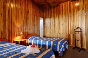 三人房 | 免費無線上網、床單