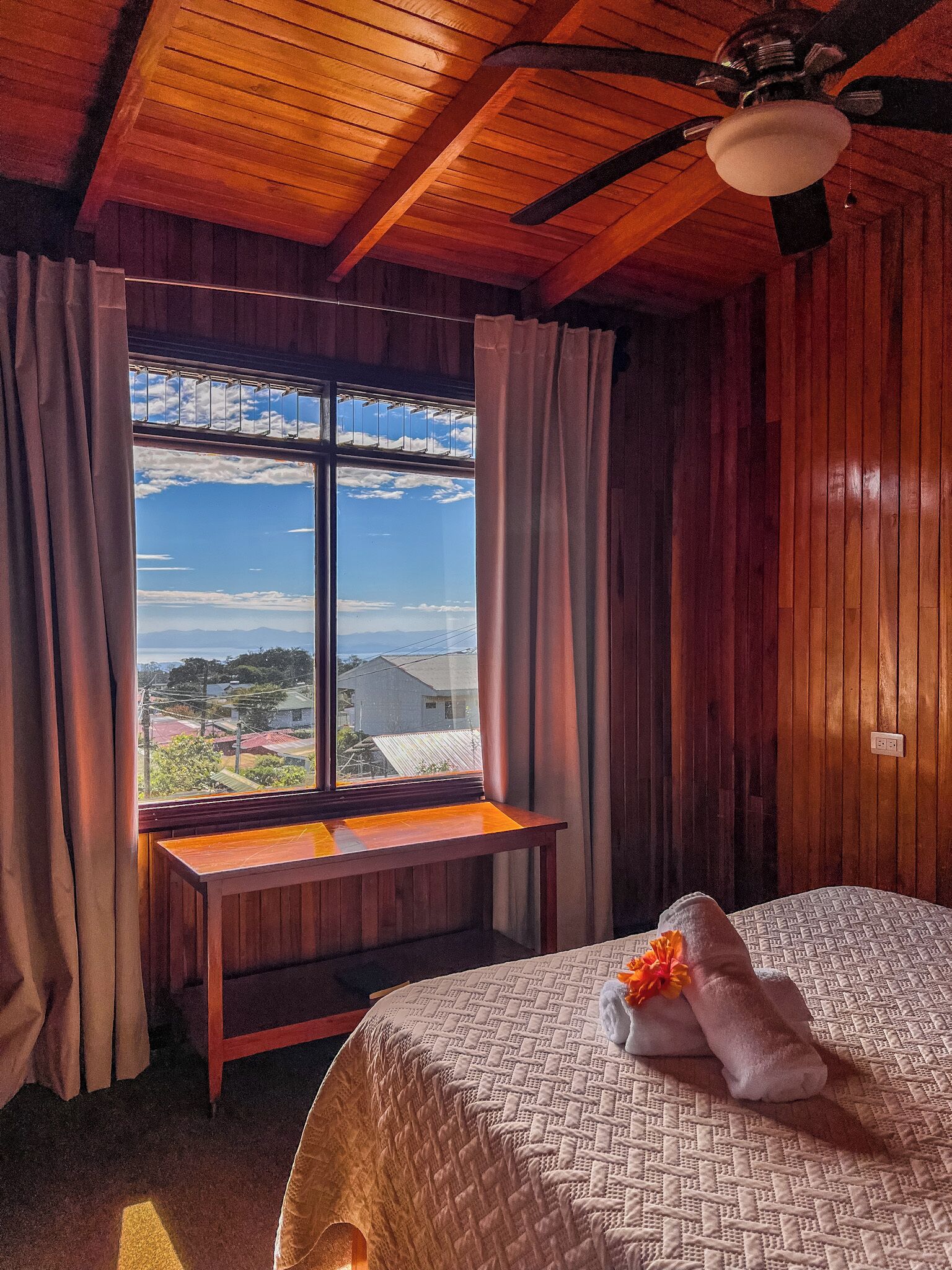 Free WiFi, bed sheets