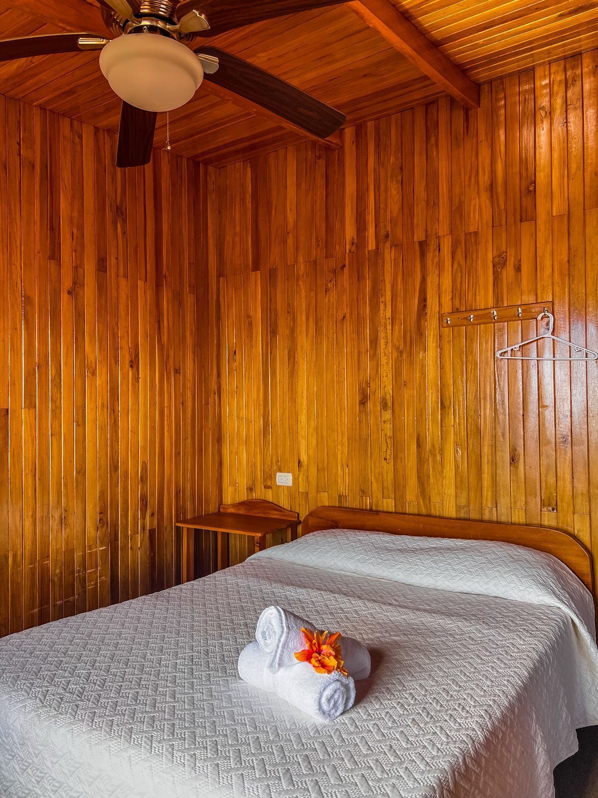 单人房 | 免费 WiFi、床单