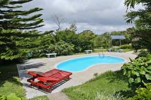 Kolam renang outdoor