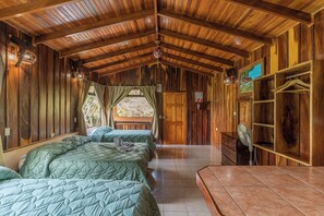 Family Room | Minibar, in-room safe, desk, soundproofing - Monteverde Villa Lodge (Monteverde)