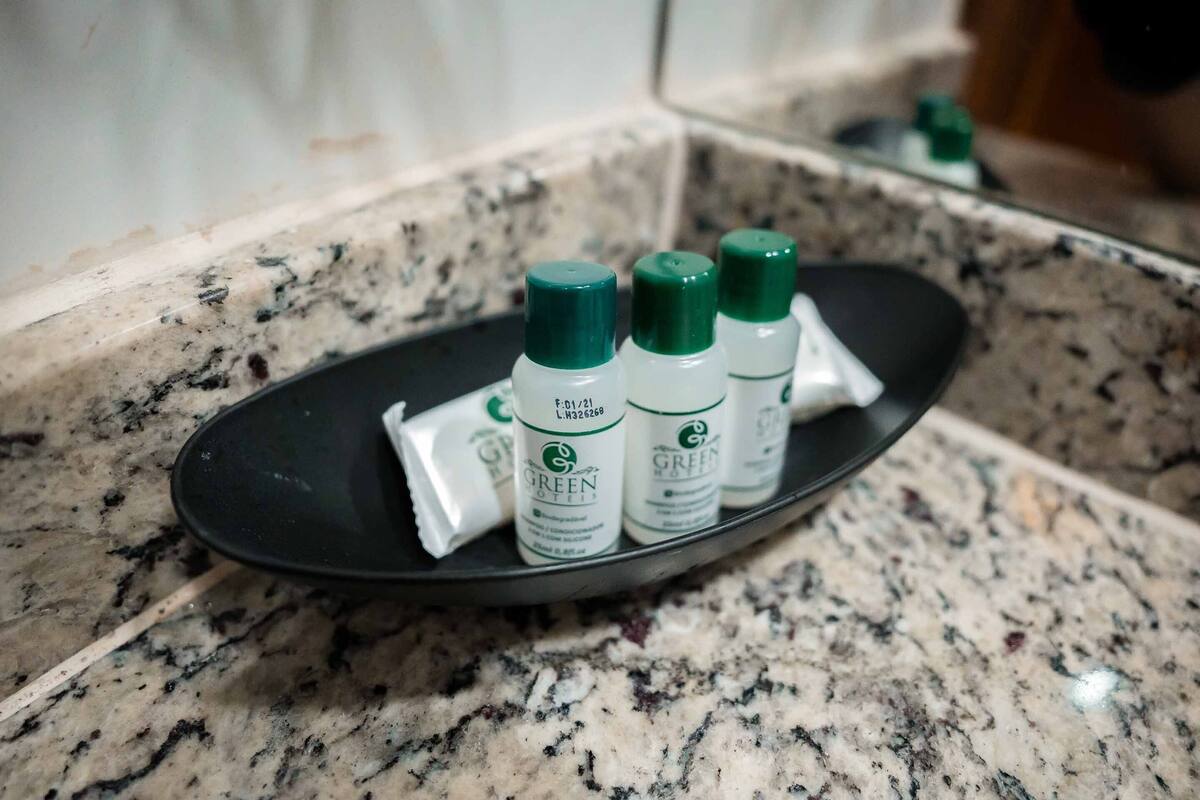 family triple room | bathroom | free toiletries, hair dryer, towels