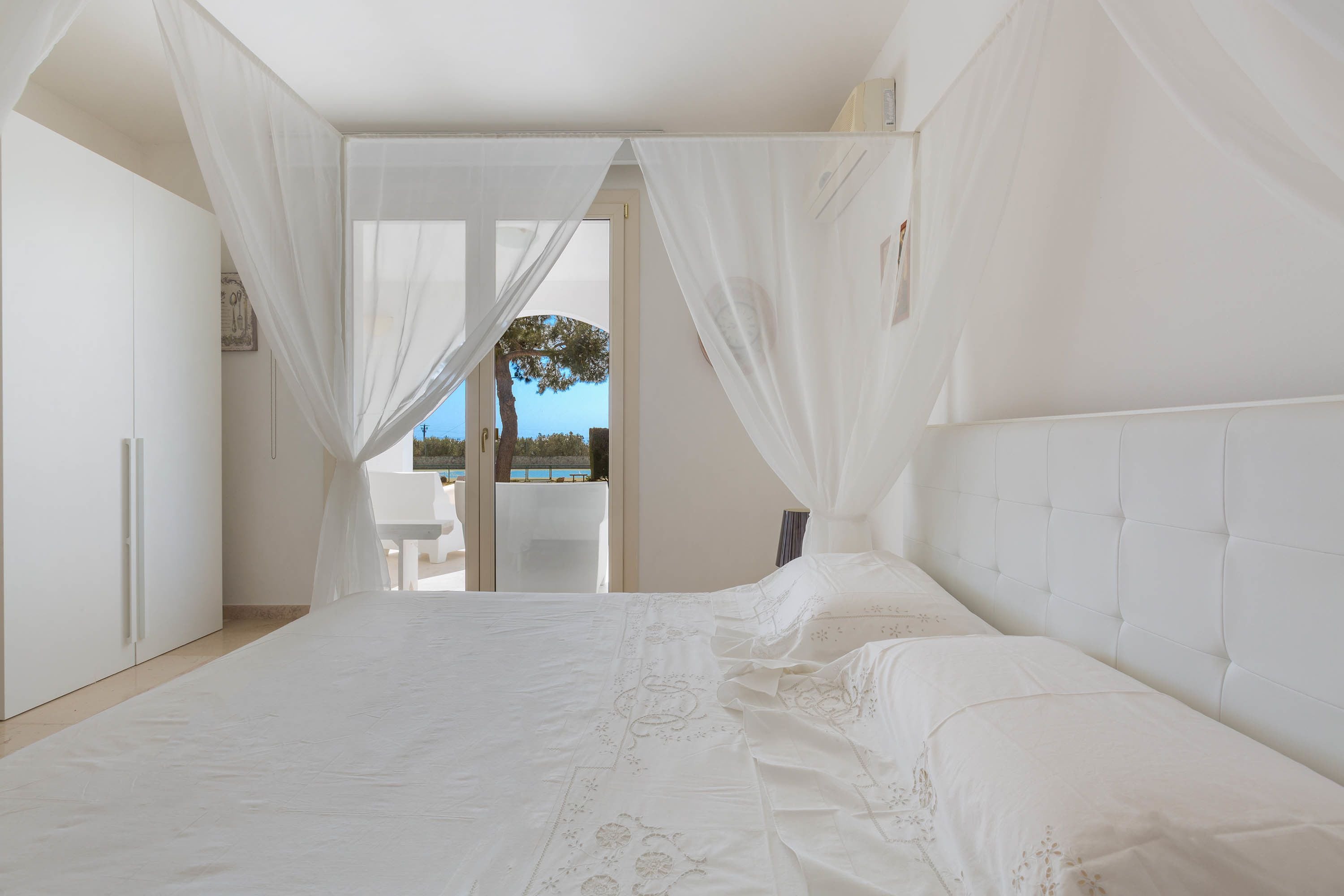 Villa, 4 Bedrooms | Iron/ironing board, free WiFi