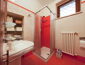 Villa, 3 Bedrooms | Bathroom | Hair dryer, bidet - Villa Teresa (Ugento)