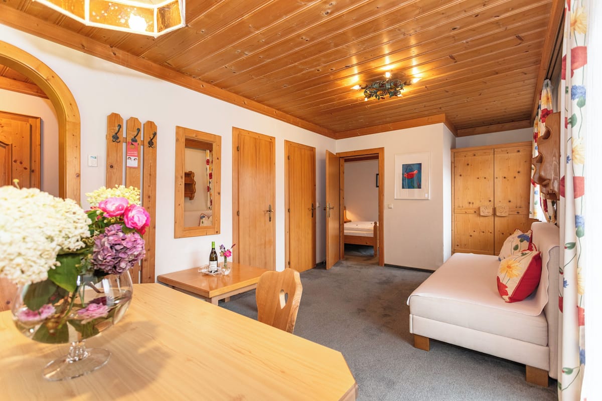 Livingapartement | Een kluis op de kamer, gratis wifi, beddengoed