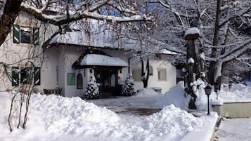 Esterni