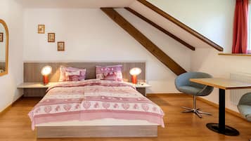 Doppel- oder Zweibettzimmer