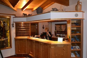 Lobby - Hotel Alpina Resort (Wenns)