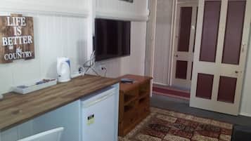 Standard Double Room, Ensuite | Bed sheets
