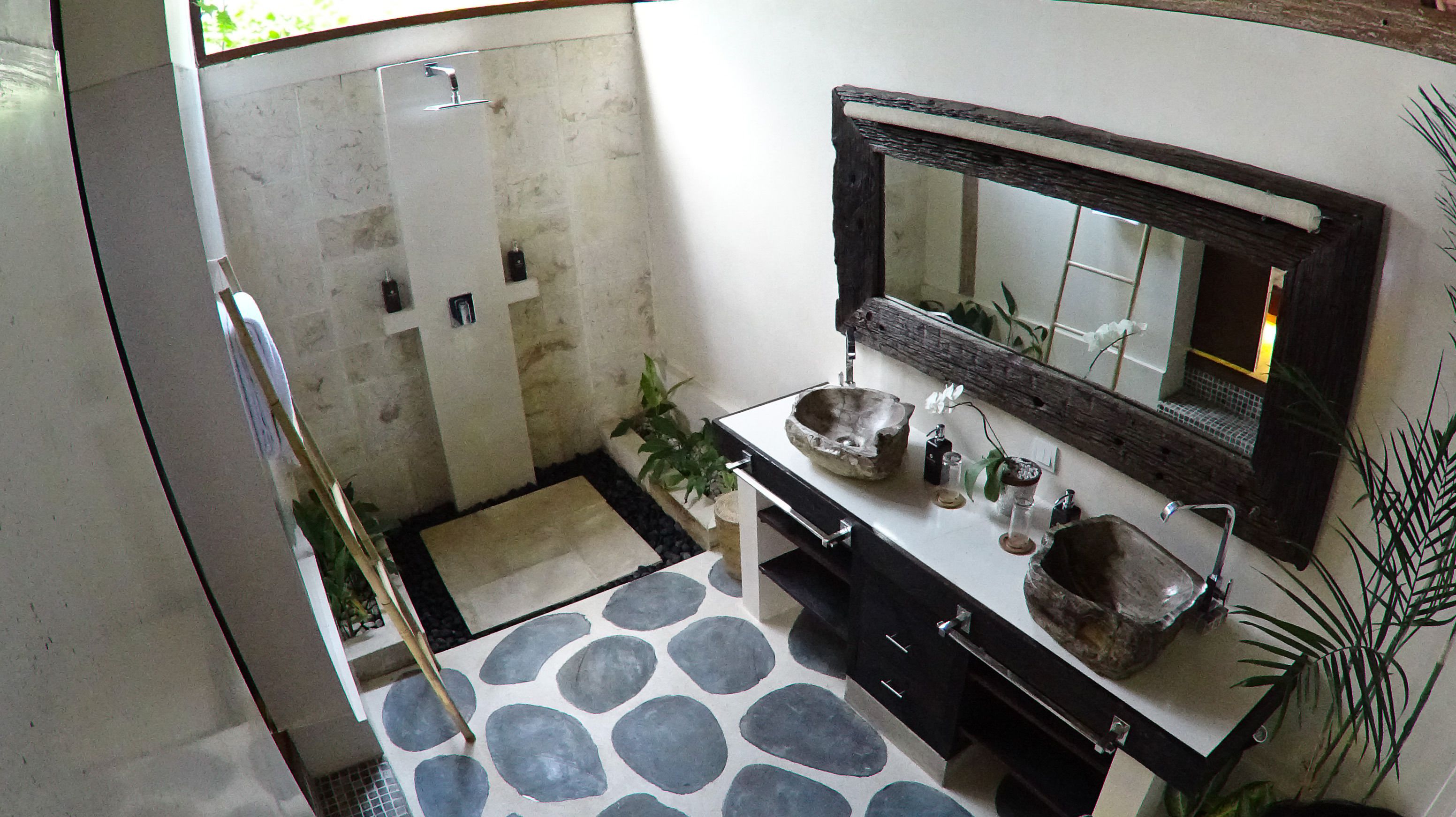 deluxe twin suite villa | bathroom | shower, free toiletries, hair dryer, slippers