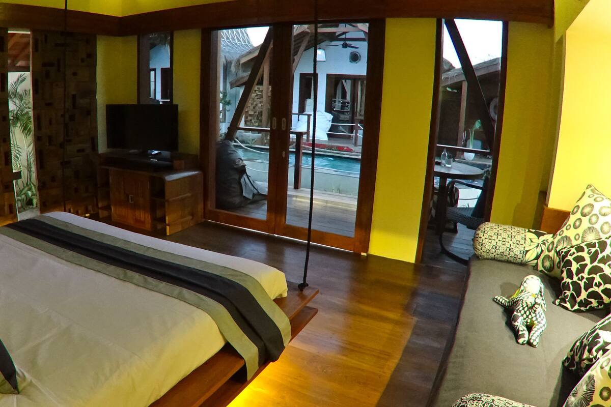 Premium bedding, minibar, in-room safe, free WiFi