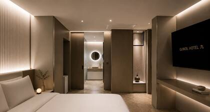 Guwol Hotel