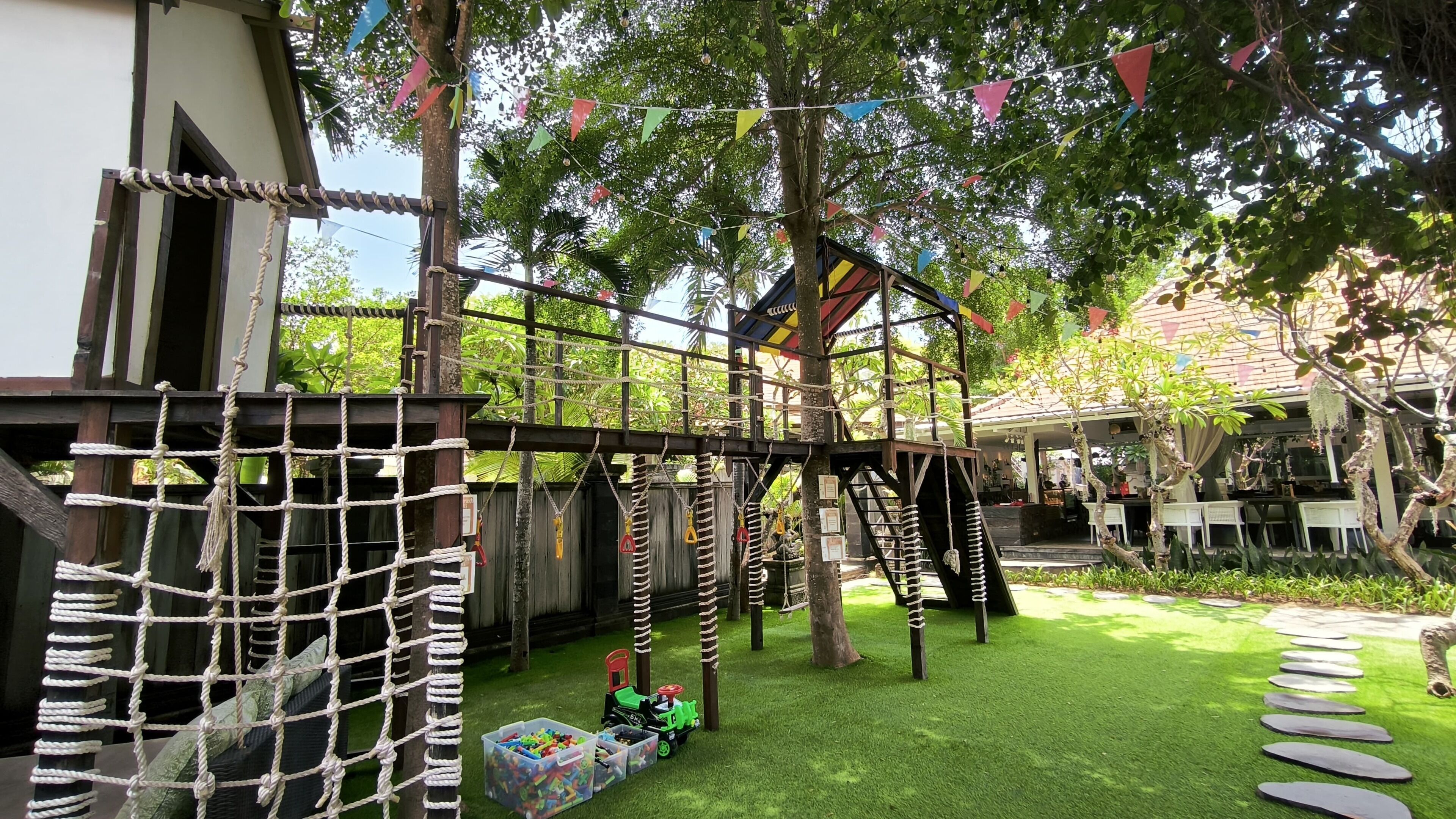 숙박 시설 정면