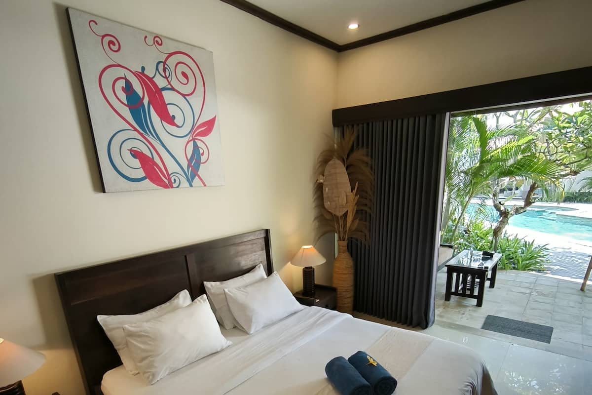 Deluxe Double Room, 1 King Bed | Minibar, in-room safe, soundproofing, free WiFi