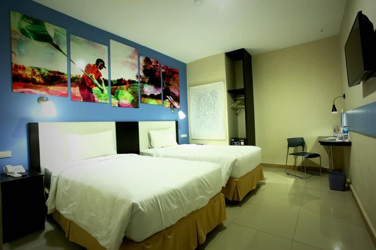 Superior Room | Minibar, in-room safe, desk, soundproofing