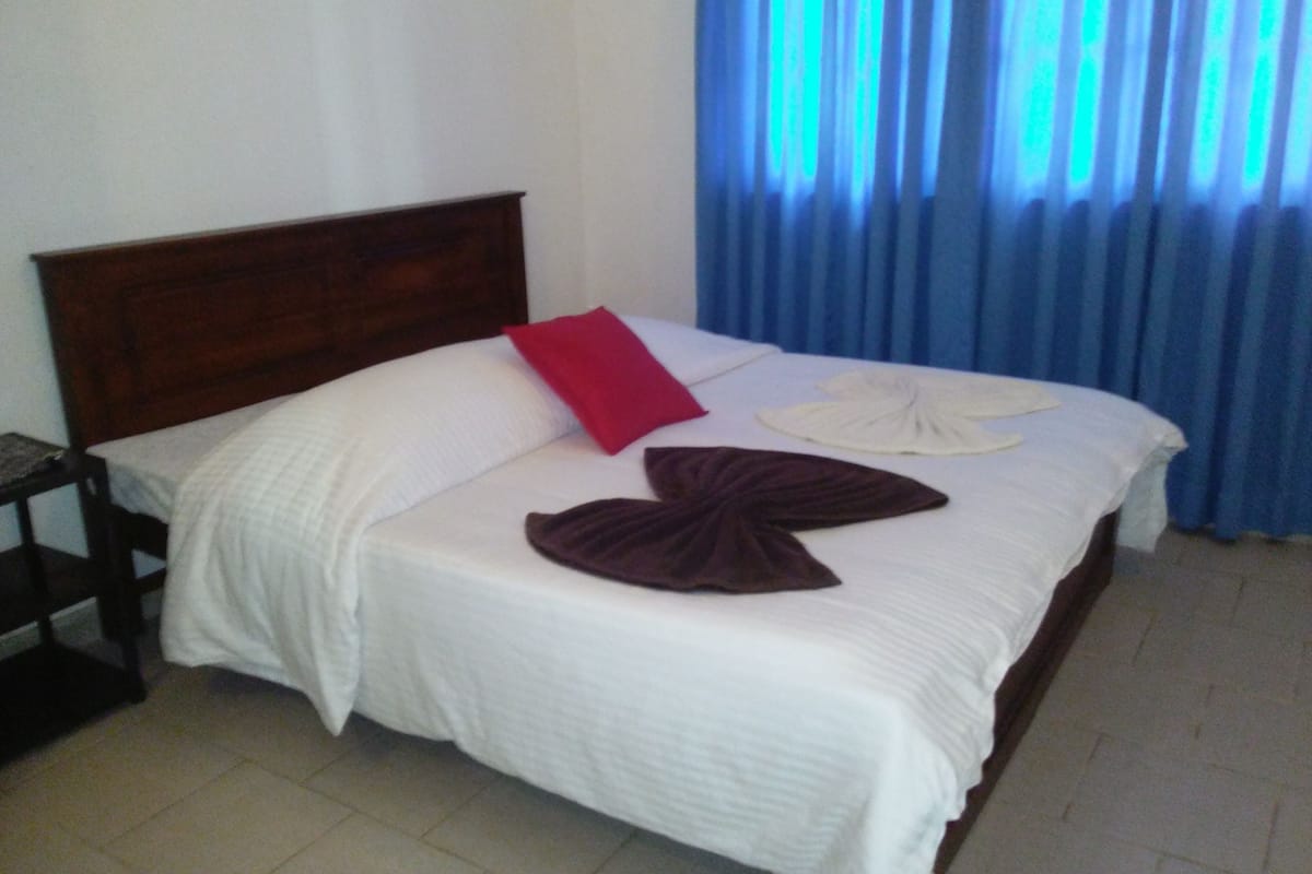 Rollaway beds, free WiFi
