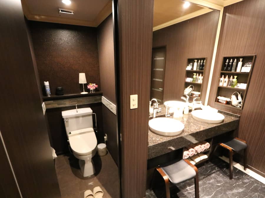 Standard Double Room, Smoking | Bathroom sink