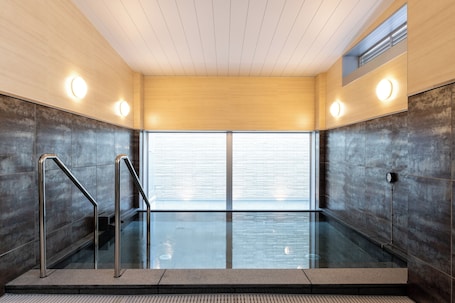 Hot springs. Kurayoshi City Hotel