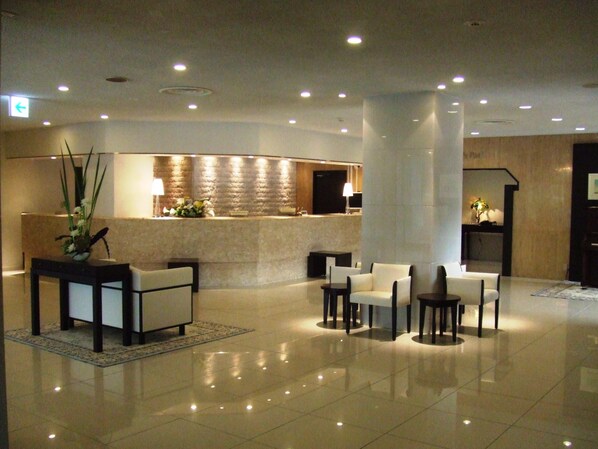 Lobby - Kurayoshi City Hotel (Kurayoshi)