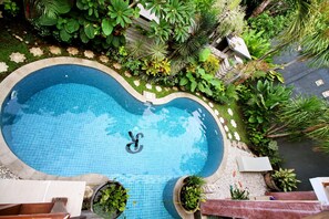 Piscine extérieure