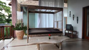 Luxury Villa, Private Pool, Garden View | Balcony