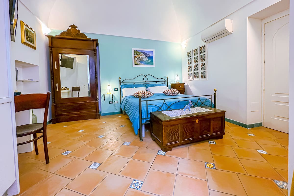 Amalfi | 1 soveværelse, allergivenligt sengetøj, pengeskab på værelset