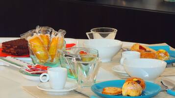 Tägliches inbegriffenes Frühstücksbuffet