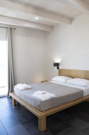 Deluxe Double Room, 1 Queen Bed, Balcony