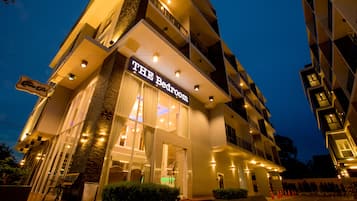 Front of property - evening/night