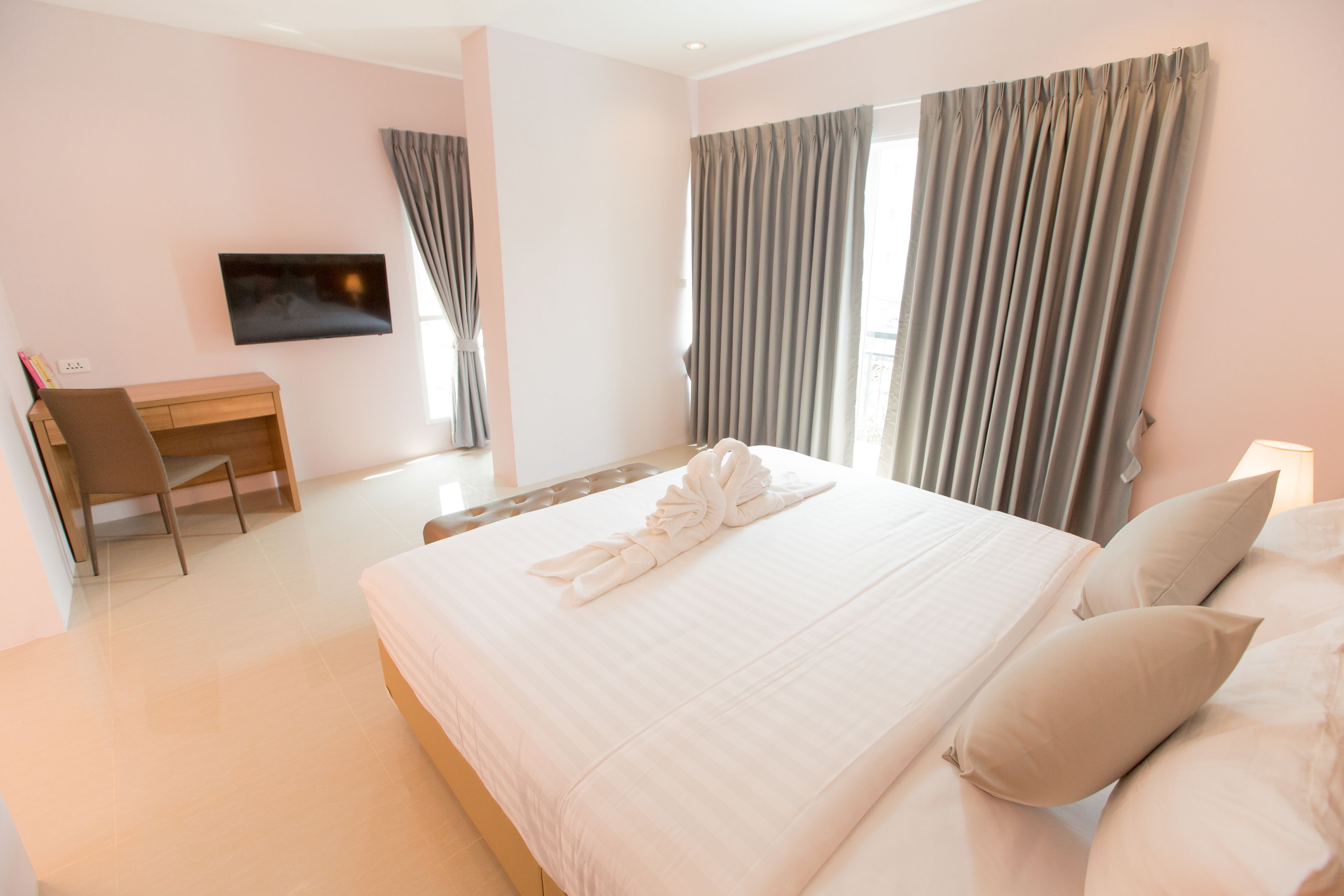 Premium Room | Premium bedding, pillowtop beds, individually decorated