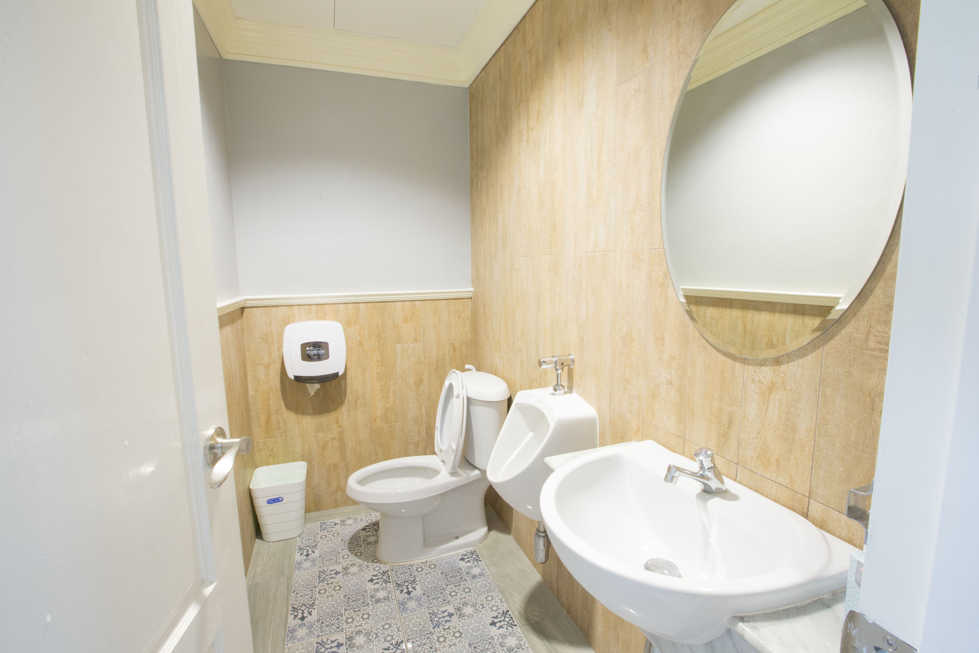 shower, rainfall showerhead, eco-friendly toiletries, hair dryer