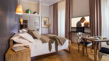 Suite | 1 bedroom, premium bedding, minibar, in-room safe
