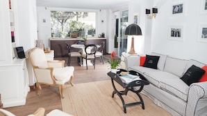 Lobby sitting area - Casa di Capri (Capri)