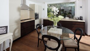 Free daily buffet breakfast - Casa di Capri (Capri)