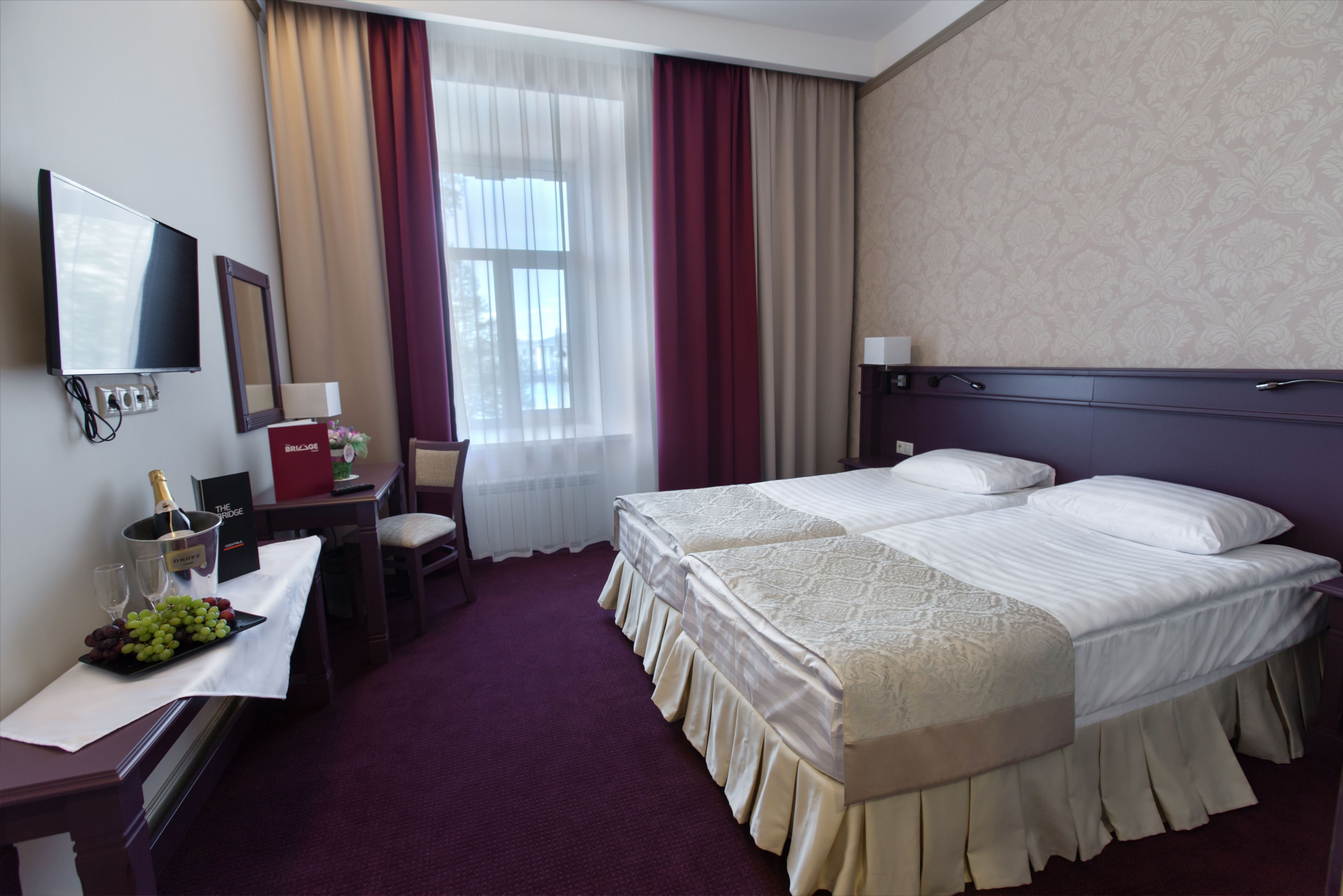 Superior Double or Twin Room | In-room safe, desk, iron/ironing board, free WiFi