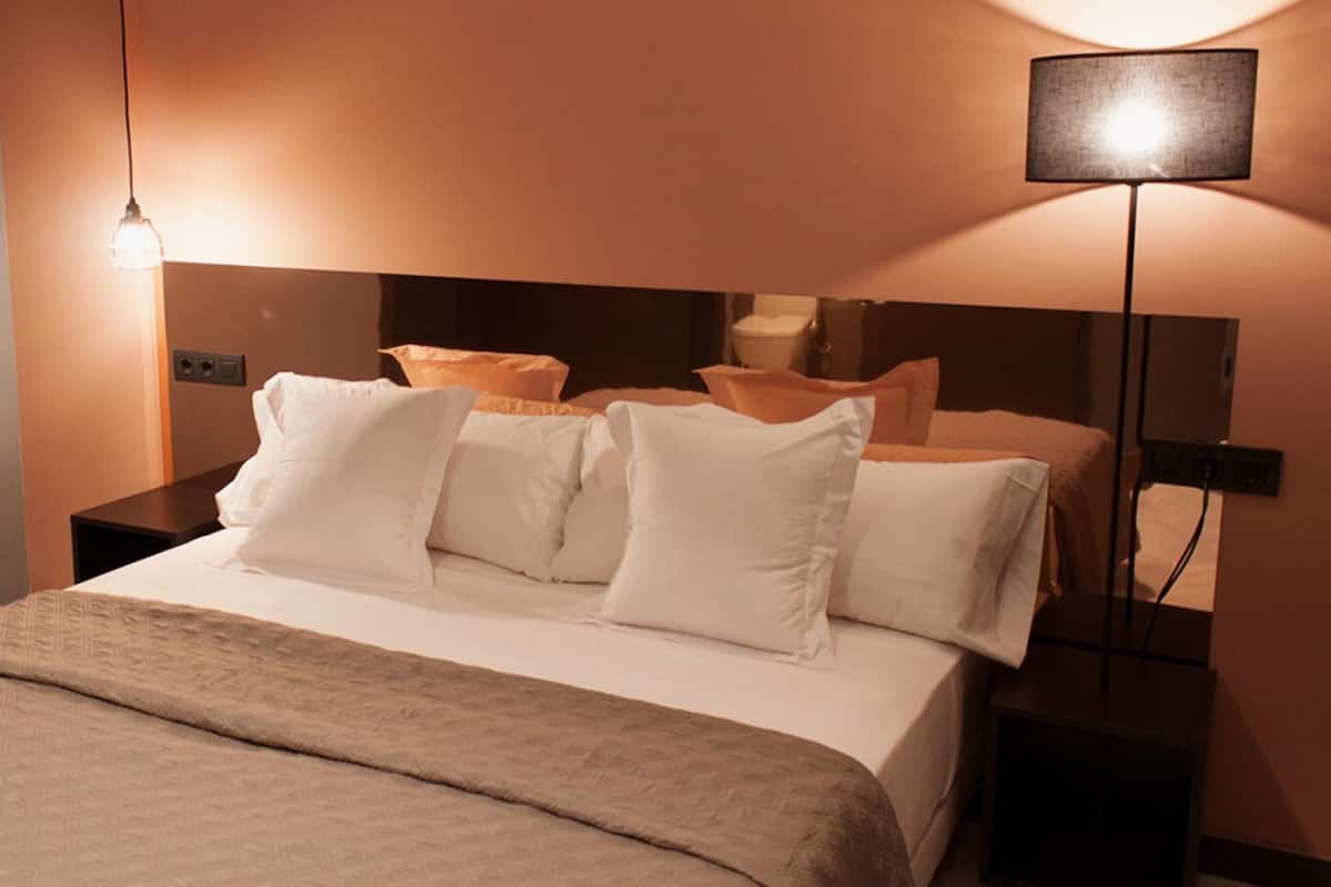 1 bedroom, down comforters, in-room safe, blackout drapes