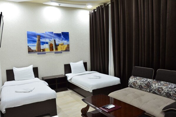 Economy Twin Room, 1 Bedroom (Shared bathroom for 2 rooms) | 1 bedroom, free WiFi